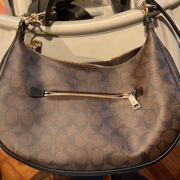 COACH HARLEY HOBO IN SIGNATURE- lightly used. - Picture 3 of 9